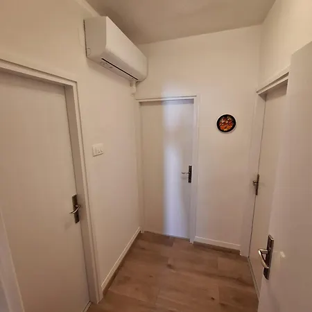 Doris Apartment *