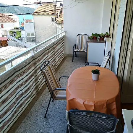 Doris Apartment Primosten